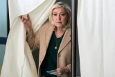 Marine Le Pen vote à Hénin-Beaumont, le 10 avril 2022 