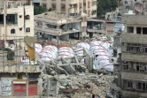 Des tentes installes à pour les réfugiés dans les décombres de Gaza-ville le 22 janvier 2025