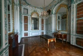 La bibliothèque de l'appartement du Dauphin, le 28 mars 2022 au château de Versailles