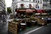 Terrasse de bar parisien, le 23 juillet 2020