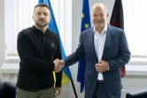 Le chancelier allemand Olaf Scholz (d) et le président ukrainien Volodymyr Zelensky lors d'une contre à Francfort, le 6 septembre 2024 en Allemagne