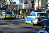 Police et secours devant l'université après une attaque à Heidelberg, dans le sud de l'Allemagne, le 24 janvier 2022
