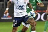 L'attaquant lyonnais Memphis Depay, ici lors du déplacement à Saint-Etienne, le 6 octobre 2019, est incertain pour la réception de Nice