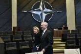 Le ministre américain de la Défense James Mattis et l'ambassadtrice américaine auprès de l'Otan Kay Bailey Hutchison à Bruxelles, le 8 juin 2018