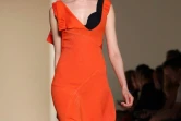 Un modèle de la collection de Victoria Beckham lors de la Fashion Week le 11 septembre 2016 à New York