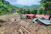 Un glissement de terrain après de fortes pluies au village de Jadon, dans l'Etat de l'Himachal Pradesh, le 14 août 2023 en Inde