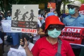Manifestation contre le coup d'Etat militaire, le 23 février 2021 à Rangoun, en Birmanie