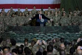 Le président américain Donald Trump s'adresse aux troupes américaines lors d'une visite surprise sur le base américaine de Bagram, en Afghanistan