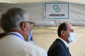 Le Premier ministre Jean Castex lors d'une visite à Nevers (Nièvre), dans un centre de vaccination, le 9 mars 2021
