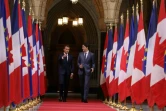 Le président français Emmanuel Macron et le Premier ministre canadien Justin Trudeau, le 7 juin 2018 à Ottawa, promettent de faire front commun contre Donald Trump au G7 