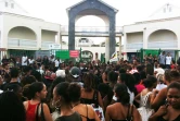 Lundi 28 février 2011: Manifestation des lycéens, du personnel TOS et des enseignants devant le lycée Sarda Garriga (photo: Mounice Najafaly)