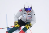 La skieuse Kiana Kryeziu lors d'une séance d'entraînement sur la piste du centre de ski de Brod, au Kosovo, le 22 janvier 2022 