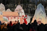 Un spectacle de danse folklorique lors d'un carnaval à la veille de la nouvelle année lunaire du serpent à Pékin, le 28 janvier 2025