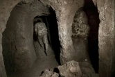 Cet impressionnant dédale de tunnels a été creusé par les jihadistes de l'EI pour effectuer des fouilles archéologiques sous la butte qui accueille le tombeau du prophète Jonas (Nabi Younès).
