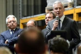 Le ministre de l'Economie français Bruno Le Maire devant les salariés de l'usine Ascoval le 2 mai 2019 à Saint-Saulve