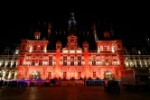 L'hôtel de ville de Paris illuminé en orange pour s'associer à la lutte contre les violences faites aux femmes, le 23 novembre 2018