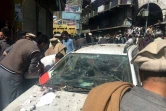 Photo prise le 31 mars 2017 du site de l'attentat taliban sur le marché de Parachinar, capitale de la zone tribale de Kurram, une zone majoritairement chiite du nord-ouest du Pakistan