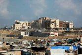 Vue de la prison centrale d'Asdaa devenue refuge pour les personnes déplacées à Khan Younès, dans le sud de la bande de Gaza, le 14 août 2024