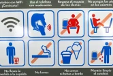 Un autocollant dans un bus à Madrid, le 15 juin 2017