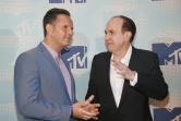 Le producteur Mark Burnett et le PDG désormais démissionnaire de Viacom, Philippe Dauman (à d.), le 21 avril 2016 à New-York