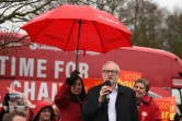 Le leader de l'opposition travailliste Jeremy Corbyn en campagne électorale à Bolton, dans le nord-ouest de l'Angleterre, le 10 décembre 2019.