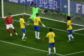 Steven Zuber domine la défense du Brésil et égalise pour la Suisse à la Rostov Arena, le 17 juin 2018