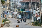 Photo diffusée le 25 mars 2021 par une souce anonyme via Facebook montrant des membres des forces de sécurité dans une rue de Taunggyi, en Birmanie