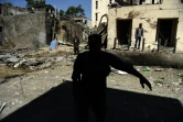 Des agents de sécurité afghans sur le site d'un attentat revendiqué par les talibans à Kaboul, le 6 septembre 2016
