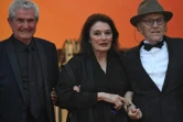 Le réalisateur Claude Lelouch (G), Anouk Aimée et Jean-Louis Trintignant arrivent pour la projection du film "Les Plus Belles Années D'Une Vie" lors du 72e festival de Cannes, le 18 mai 2019