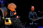 Après avoir subi plusieurs opérations du dos, Elza Soares ne chante plus qu'assise