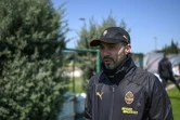 L'entraîneur italien du Shakhtar Donetsk Roberto De Zerbi, le 13 avril 2022 à Istanbul, lors d'une tournée de matches amicaux destinée à lever des fonds pour venir en aide notamment aux orphelins de la guerre en Ukraine