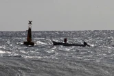 Saint-Leu - Lundi 5 septembre 2011 - hélitreuillage d'un pêcheur en difficulté en raison de la forte houle