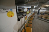 Un abri souterrain préparé pour les élèves avant la rentrée scolaire, le 29 août 2022 à Kiev, en Ukraine