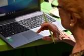 4,1 millions de Français de 60 ans et plus "n'utilisent jamais internet, surtout les plus âgés et les plus modestes", selon l'association Les petits frères des pauvres