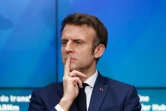 Le président Emmanuel Macron assiste le 18 février 2022 à Bruxelles à la deuxième journée du sommet Union européenne - Union africaine 