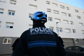 Un policier lors de la visite de la candidate LR à la présidentielle, Valérie Pécresse à Salon-de-Provence (Bouches-du-Rhône) le 6 janvier 2022