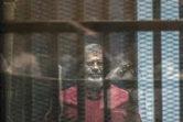Photo d'archives montrant l'ancien président égyptien Mohamed Morsi lors de son procès au Caire, le 23 avril 2016