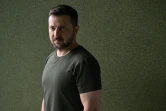 Le président ukrainien Volodymyr Zelensky pose après un entretien accordé à plusieurs médias français dont l'AFP, à Rivné, dans l'ouest de l'Ukraine, le 30 juillet 2024