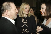 Harvey Weinstein avec les actrices Liv Tyler et Gwyneth Paltrow, le 28 avril 2008 à New York. Gwyneth Paltrow fait partie des nombreuses actrices qui ont accusé le producteur américain de harcèlement