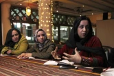 La réalisatrice afghane Roya Sadat lors d'une réunion de travail à Kaboul, le 9 février 2020.