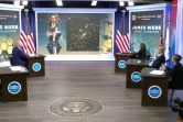 Une image montrant notamment le président américain Joe Biden et la vice-présidente Kamala Harris lors de la publication de la première image du télescope spatial James Webb, le 11 juillet 2022 à la Maison Blanche 