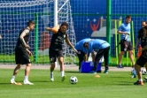 Séance d'entraînement sous le soleil d'Edinson Cavani et l'Uruguay à Nijni Novgorod, le 27 juin 2018 