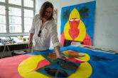 L'artiste allemand Sebastian Koerbs montre des oeuvres dans son studio à Berlin, le 20 juin 2019