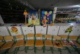 Des chaises et des jouets dans un abri souterrain préparés pour les élèves dans une école de Kiev, le 29 août 2022 en Ukraine