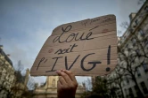 Manifestation pro-constitutionnalisation de l'IVG devant le Sénat le 28 février 2024 à Paris 