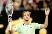 Daniil Medvedev qualifié pour la finale de l'Open d'Australie après sa victoire sur Stefanos Tsitsipas à Melbourne, le 28 janvier 2022 