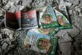 Des tracts politiques de la Première ministre Sheikh Hasina et de son père Sheikh Mujibur Rahman sur le sol du siège vandalisé de la Ligue Awami, quelques jours après le soulèvement étudiant, le 10 août 2024 à Dacca, au Bangladesh