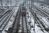 Des voies recouvertes de neige, le 6 février 2018 à la gare de l'Est à Paris