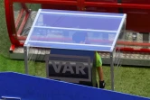 Utilisation de l'assistance vidéo à l'arbitrage (VAR) lors du match entre la France et l'Australie au Mondial, le 16 juin 2018 à Kazan