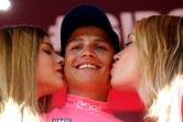 Le Colombien Esteban Chaves, alors maillot rose du Giro, le 27 mai 2016 à Risoul